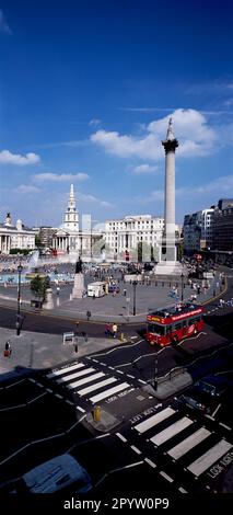 England. Nach London. Trafalgar Square mit Nelsons Säule. Stockfoto