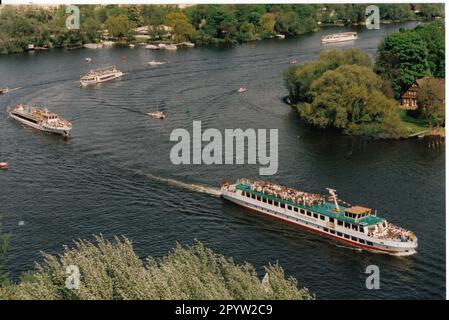 Potsdam Weiße Flotte Tourismusverkehr Schifffahrt Hafenbecken Wasser Natur Freizeit 5. März 1999 veröffentlicht Jahr der Aufnahme??????? Foto: MAZ/Archive [maschinelle Übersetzung] Stockfoto