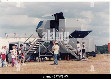 24. Otto Lilienthal Festival in Stölln Aircraft Visitors Folk Festival Pioneer Oldtimer Flying Boxes Havelland am 3. August 3,8. 1996 here Flugsimulator Foto: MAZ/Peter Sengpiehl [maschinelle Übersetzung] Stockfoto