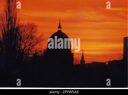 Protestantische Kirche St. Nikolai. Auf dem Alten Markt im Jahr Potsdam.church bei Sonnenuntergang. Foto: MAZ/Archive, März 1998 [automatisierte Übersetzung] Stockfoto