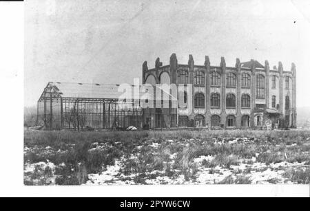 Ehemalige Kunsthochschule auf dem späteren Ufa-Gelände in Babelsberg. Die ersten Filmaufnahmen wurden 1911 in dieser Glashalle oder im Studio gemacht. . Foto. MAZ/Werner Taag, Repro [automatisierte Übersetzung] Stockfoto