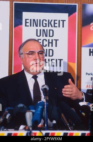 Deutschland, Bonn, 05.03.1990 CDU Pressekonferenz Foto: CDU Bundesvorsitzender und Kanzler Helmut Kohl [automatisierte Übersetzung] Stockfoto