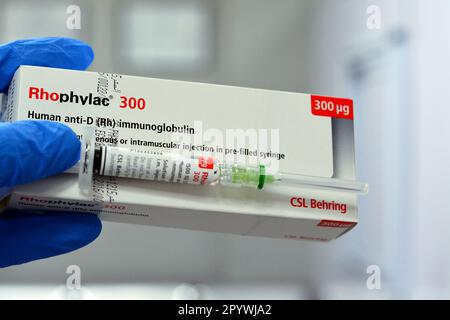 Kairo, Ägypten, Mai 2 2023: Humanes Anti-D (Rh)-Immunglobulin Rhophylac 300 μg Mikrogramm 1500 I.E. für intravenöse oder i.m. Stockfoto