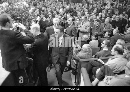 Franz Josef Strauß bei der Abschlussveranstaltung der CSU im bayerischen Staatswahlkampf am Circus Krone in München. [Maschinelle Übersetzung] Stockfoto