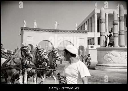 Italien. Lazio. Rom. 1953. Dreharbeiten an Wagenrennen für den Film Theodora, Sklavenkönigin in 1954. Safa Palatino Studios. C-IT-TEO-070 Copyright-Hinweis: Max Scheler/SZ Photo. Stockfoto