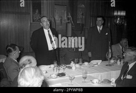 Tagung der amerikanischen Handelskammer (AHK) im Hotel Kempinski in Berlin, Oktober 1955. Stockfoto