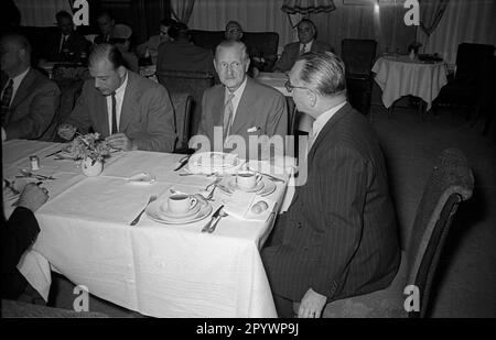 Tagung der amerikanischen Handelskammer (AHK) im Hotel Kempinski in Berlin, Oktober 1955. Stockfoto