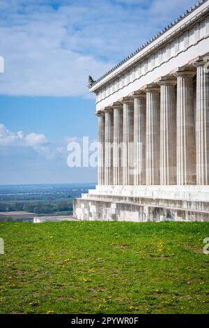 Historisches Valhalla-Gebäude im Frühling, Regensburg, Bayern Stockfoto