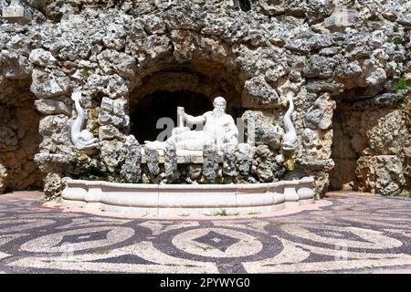 Poets Cascade, Garten des Palastes Marquis de Pombal, Oeiras, Stadt Lissabon, Portugal Stockfoto