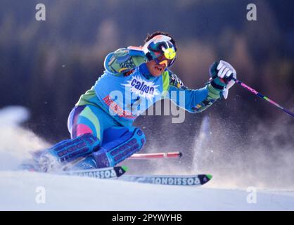 SKI ALPIN SEASON 90/91 World Championships 1991 Saalbach-Hinterglemm Slalom Men 22.01.1991 Alberto TOMBA (ITA) xxNOxMODELxRELEASExx (automatisierte Übersetzung) - ÖSTERREICH RAUS Stockfoto