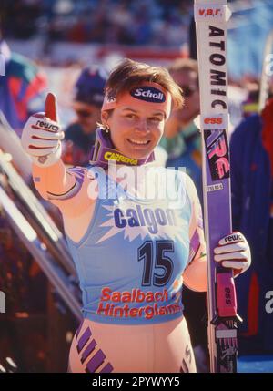 SKI ALPIN SAISON 90/91 Weltmeisterschaft 1991 Saalbach-Hinterglemm Giant Slalom Women 02.02.1991 Ulrike MAIER (AUT) jubelt xxNOxMODELxRELEASExx [automatisierte Übersetzung]- ÖSTERREICH AUS Stockfoto