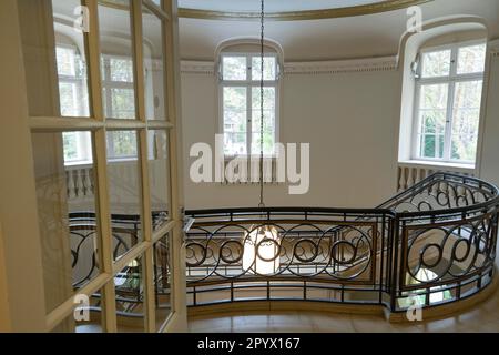 Treppenhaus, House of the Wannsee Conference, am Grossen Wannsee, Wannsee, Steglitz-Zehlendorf, Berlin, Deutschland Stockfoto