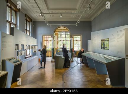 Ausstellung, Haus der Konferenz Wannsee, am Grossen Wannsee, Wannsee, Steglitz-Zehlendorf, Berlin, Deutschland Stockfoto