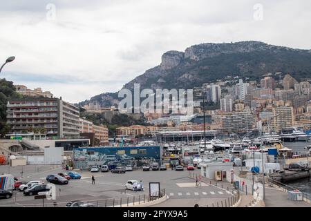 La Condamine, Monaco, 22. 2023. April:- Ein Blick auf Port Hercules, den Haupthafen von Monaco, befindet sich in der La Condamine Station. Stockfoto