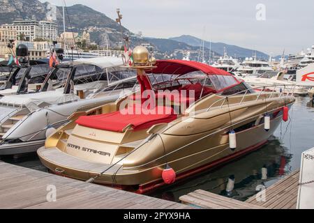 La Condamine, Monaco, 22. 2023. April:- Ein Blick auf Port Hercules, den Haupthafen von Monaco, befindet sich in der La Condamine Station. Stockfoto