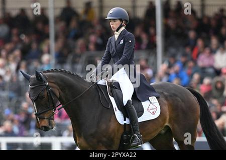 Badminton Estate, Gloucestershire, Großbritannien. 5. Mai 2023. 2023 Badminton Horse Trials Day 2; Alice Casburn von Großbritannien reitet während des Dressurtests am 2. Tag Guthaben: Action Plus Sports/Alamy Live News Stockfoto