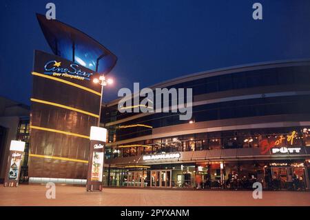 Aufnahmedatum: 01.05.1998 Multiplex-Kino „Cine Star“ (Kieft Kieft) in Dortmund, 01.05.1998, Deutschland [automatisierte Übersetzung] Stockfoto