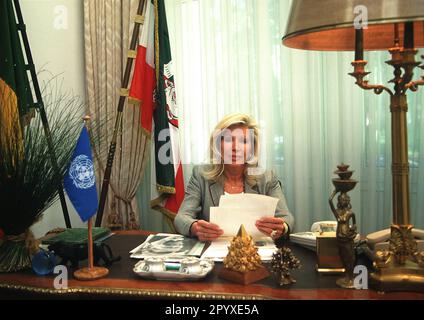 Ute-Henriette Ohoven, Botschafterin der UNESCO in ihrem Büro. [Maschinelle Übersetzung] Stockfoto