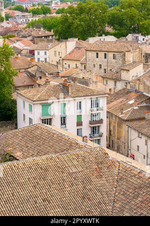 Blick über die Dächer des Stadtzentrums von Avignon. Avignon, Frankreich Stockfoto