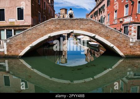 Eine lächelnde Brücke in Venedig Stockfoto
