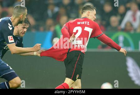 Leverkusen, Deutschland. 05. Mai 2023. firo : 5. Mai 2023, Fußball, 1. Bundesliga: Erste Bundesliga Bayer Leverkusen - 1. FC Köln Trikot-Abzieher Florian Wirtz Kredit: dpa/Alamy Live News Stockfoto