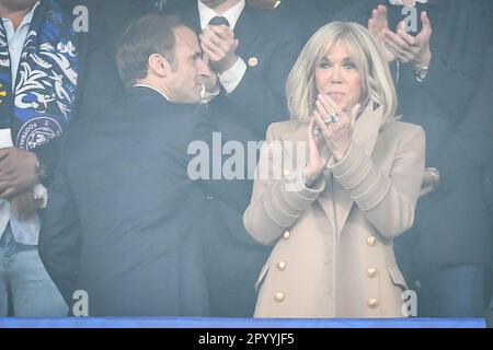 Saint Denis, Frankreich. 29. April 2023. Französischer Präsident Emmanuel MACRON und französische First Lady Brigitte MACRON während des French Cup, Endspiel zwischen dem FC Nantes und dem FC Toulouse am 29. April 2023 im Stade de France in Saint-Denis bei Paris, Frankreich – Photo Matthieu Mirville/DPPI Credit: DPPI Media/Alamy Live News Stockfoto