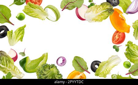 Frische Salatblätter, Mischung aus Schnittgemüse, Rahmen aus gesunden Lebensmittelzutaten Stockfoto