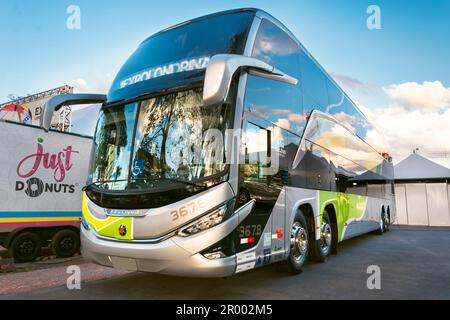 Fahrzeug Marcopolo Paradiso G8 1800 DD Volvo B450R (2022), ausgestellt im Ausstellungspark in der Stadt Londrina, Brasilien. Stockfoto