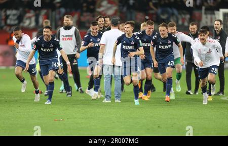 Jonas Hector (Köln), Denis Huseinbasic (Köln), Mathias Olesen (Köln), Jan Thielmann (Köln), Linton Maina (Köln), Leverkusen, Deutschland. 05. Mai 2023. 1. Bundesliga, Matchday 31, Bayer 04 Leverkusen - 1. FC Köln. Die DFL-VORSCHRIFTEN VERBIETEN DIE VERWENDUNG VON FOTOS ALS BILDSEQUENZEN UND/ODER QUASI-VIDEO. Kredit: Juergen Schwarz/Alamy Live News Stockfoto