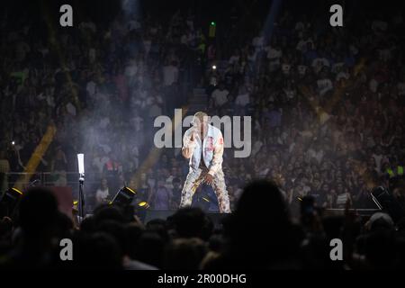 Madrid, Spanien. 05. Mai 2023. Sänger Juseph bei einem Konzert im Wizink Center in Madrid, Spanien am 5. Mai 2023. Der kanarische Künstler hat mit seiner DQE Tour durch ganz Spanien gereist. (Foto: Alvaro Laguna/Pacific Press) Kredit: Pacific Press Media Production Corp./Alamy Live News Stockfoto