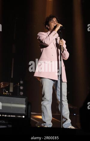 5. Mai 2023, Neapel, Kampanien, Italien: Tananai (Alberto Cotta Ramusino) tritt in Neapel auf. Palapartenope. (Kreditbild: © Francesco Cigliano/Pacific Press via ZUMA Press Wire) NUR REDAKTIONELLE VERWENDUNG! Nicht für den kommerziellen GEBRAUCH! Stockfoto