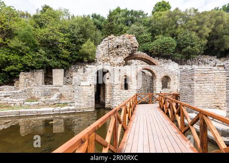 Ruinen von Buthrotum, einer alten griechischen und römischen Stadt und Bischof in Epirus, Albanien. Es ist eine der wichtigsten archäologischen Stätten Albaniens und ich Stockfoto