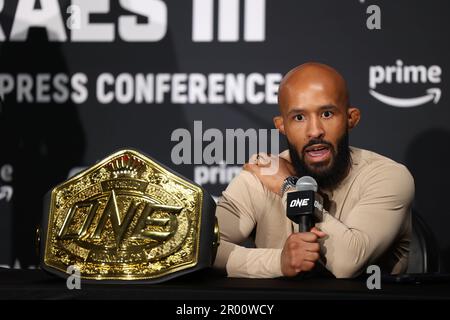 Denver, CO, USA. 5. Mai 2023. DENVER, COLORADO - 5. MAI: Demetrious Johnson bei ONE Championship Fight 10 Post Fight Pressekonferenz am 5. Mai 2023 im 1. Bank Center in Denver, Colorado. (Kreditbild: © Christopher Colon/PX Imagens via ZUMA Press Wire) NUR REDAKTIONELLE VERWENDUNG! Nicht für den kommerziellen GEBRAUCH! Stockfoto