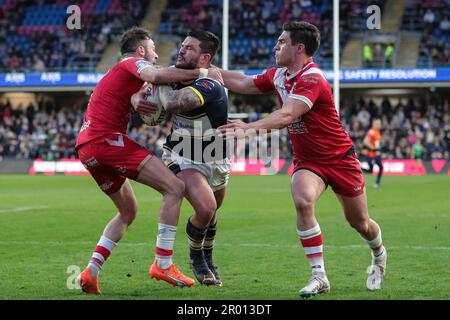 Leeds, Großbritannien. 05. Mai 2023. James Bentley #11 von Leeds Rhinos in Aktion während des Spiels der Betfred Super League Round 11 Leeds Rhinos vs Salford Red Devils im Headingley Stadium, Leeds, Großbritannien, 5. Mai 2023 (Foto von James Heaton/News Images) in Leeds, Großbritannien, am 5./5. Mai 2023. (Foto: James Heaton/News Images/Sipa USA) Guthaben: SIPA USA/Alamy Live News Stockfoto