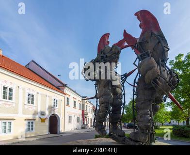 Hadersdorf-Kammern: Skulptur "die Haderer" von Daniel Spoerri, Ausstellungshaus Spoerri in Hadersdorf am Kamp, Hauptplatz in W. Stockfoto