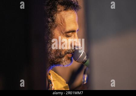 Amorante (IBAN Urizar), Versud-Festivalkonzert, Casa Del Poble, Santanyi, Mallorca, Balearen, Spanien. Stockfoto