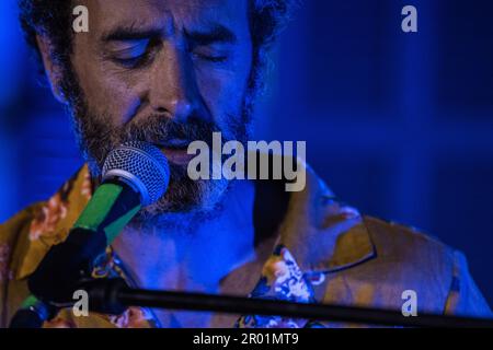 Amorante (IBAN Urizar), Versud-Festivalkonzert, Casa Del Poble, Santanyi, Mallorca, Balearen, Spanien. Stockfoto