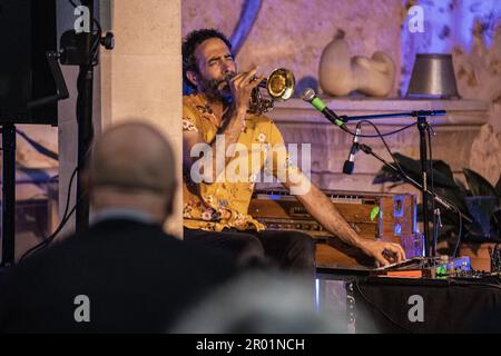 Amorante (IBAN Urizar), Versud-Festivalkonzert, Casa Del Poble, Santanyi, Mallorca, Balearen, Spanien. Stockfoto