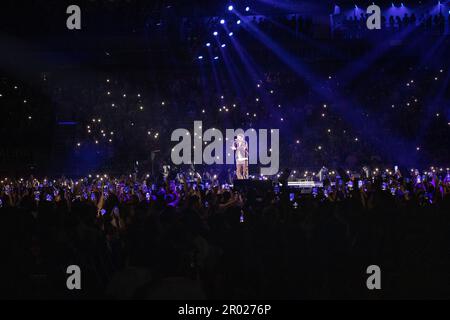 Sänger Quevedo bei einem Konzert im Wizink Center in Madrid, Spanien am 5. Mai 2023. Der kanarische Künstler hat mit seiner DQE Tour durch ganz Spanien gereist. (Foto: Alvaro Laguna/Pacific Press/Sipa USA) Stockfoto