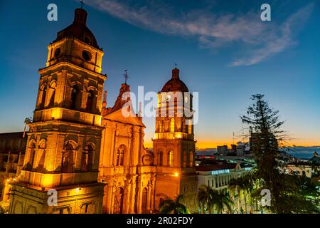 Die Kathedrale St. Lawrence bei Nacht, Santa Cruz de la Sierra, Bolivien Stockfoto