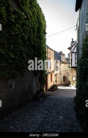 Malerisches Dorf Rochefort En Terre Im Departement Morbihan In Der Bretagne, Frankreich Stockfoto