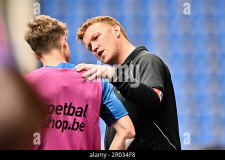 Lommel, Belgien. 06. Mai 2023. Jong Genks Cheftrainer Hans Somers zeigte sich während eines Fußballspiels zwischen Jong Genk (U23) und KMSK Deinze am Samstag, den 06. Mai 2023 in Genk, am 9. (Von 10) Tag der Relegation Play-offs der 1B. Division der belgischen Meisterschaft 2022-2023 „Challenger Pro League“. BELGA FOTO JOHAN EYCKENS Kredit: Belga News Agency/Alamy Live News Stockfoto