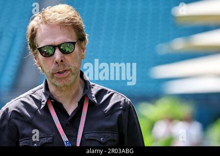 Miami, USA. 06. Mai 2023. Jerry Bruckheimer (USA) Filmproduzent. Formel-1-Weltmeisterschaft, Rd 5, Miami Grand Prix, Samstag, 6. Mai 2023. Miami International Autodrome, Miami, Florida, USA. Kredit: James Moy/Alamy Live News Stockfoto