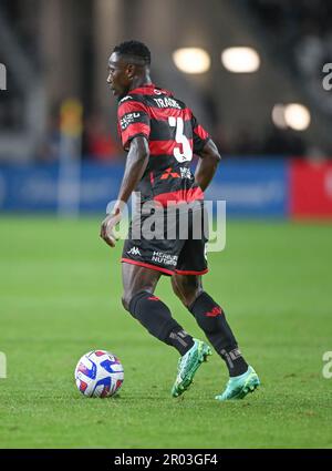 Sydney, Australien. 06. Mai 2023. Adama Traorsä von Western Sydney Wanderers ist während des A-League 2023 Finals Series-Spiels zwischen dem FC Sydney und den Western Sydney Wanderers im CommBank Stadium in Aktion. Endstand: Sydney FC 2:1 Western Sydney Wanderers Credit: SOPA Images Limited/Alamy Live News Stockfoto