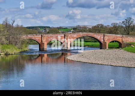 Eden Bridge, über den Fluss Eden, nahe Lazonby, Penrith, Cumbria Stockfoto