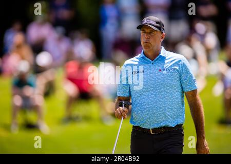 Charlotte, NC, USA. 6. Mai 2023. Stewart Cink auf dem 8. Green während der dritten Runde der Wells Fargo Championship 2023 im Quail Hollow Club in Charlotte, NC. (Scott Kinser/Cal Sport Media). Kredit: csm/Alamy Live News Stockfoto