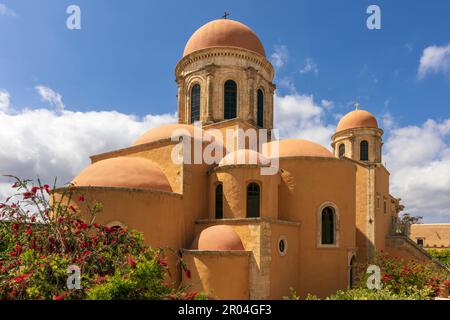 Griechisch-orthodoxes Kloster Agia Triada auf der Halbinsel Akrotiri bei Chania, Kreta. Griechenland. Stockfoto