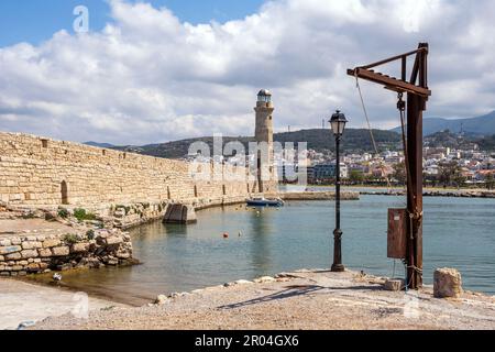 Der alte venezianische Hafen von Rethymno, Kreta, Griechenland Stockfoto