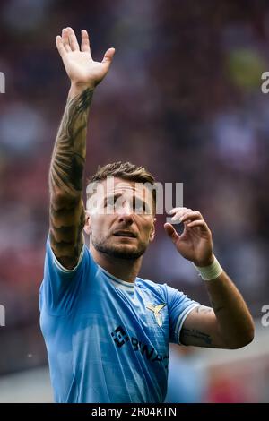 Mailand, Italien. 6. Mai 2023 Ciro Immobile der SS Lazio Gesten während des Fußballspiels der Serie A zwischen AC Mailand und SS Lazio. Kredit: Nicolò Campo/Alamy Live News Stockfoto