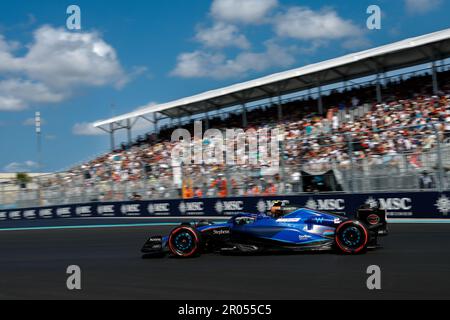 Miami Gardens, Etats Unis. 06. Mai 2023. 02 SARSERGEANT Logan (usa), Williams Racing FW45, Action während des Formel-1 Crypto.com-Grand Prix 2023, 5. Runde der Formel-1-Weltmeisterschaft 2023 vom 05. Bis 07. Mai 2023 auf dem Miami International Autodrome, in Miami Gardens, Florida, Vereinigte Staaten von Amerika - Foto DPPI Credit: DPPI Media/Alamy Live News Stockfoto